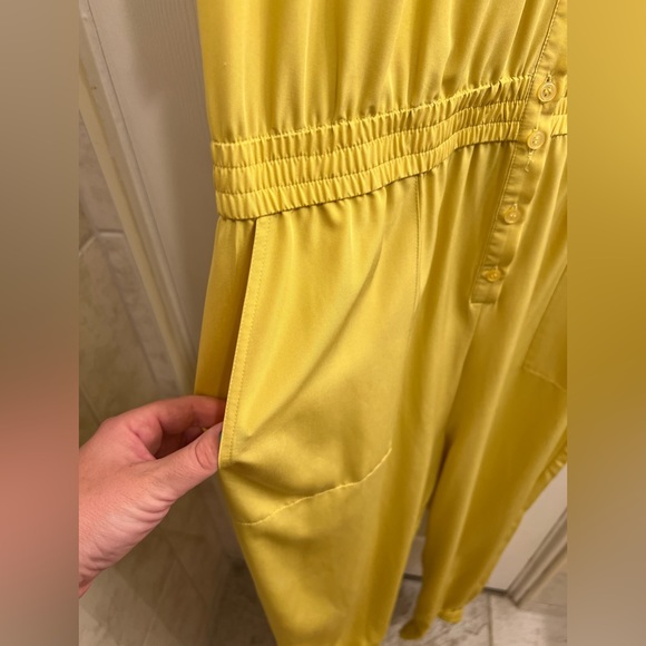 A loves A short sleeve pant jumpsuit with pockets. - Picture 4 of 8
